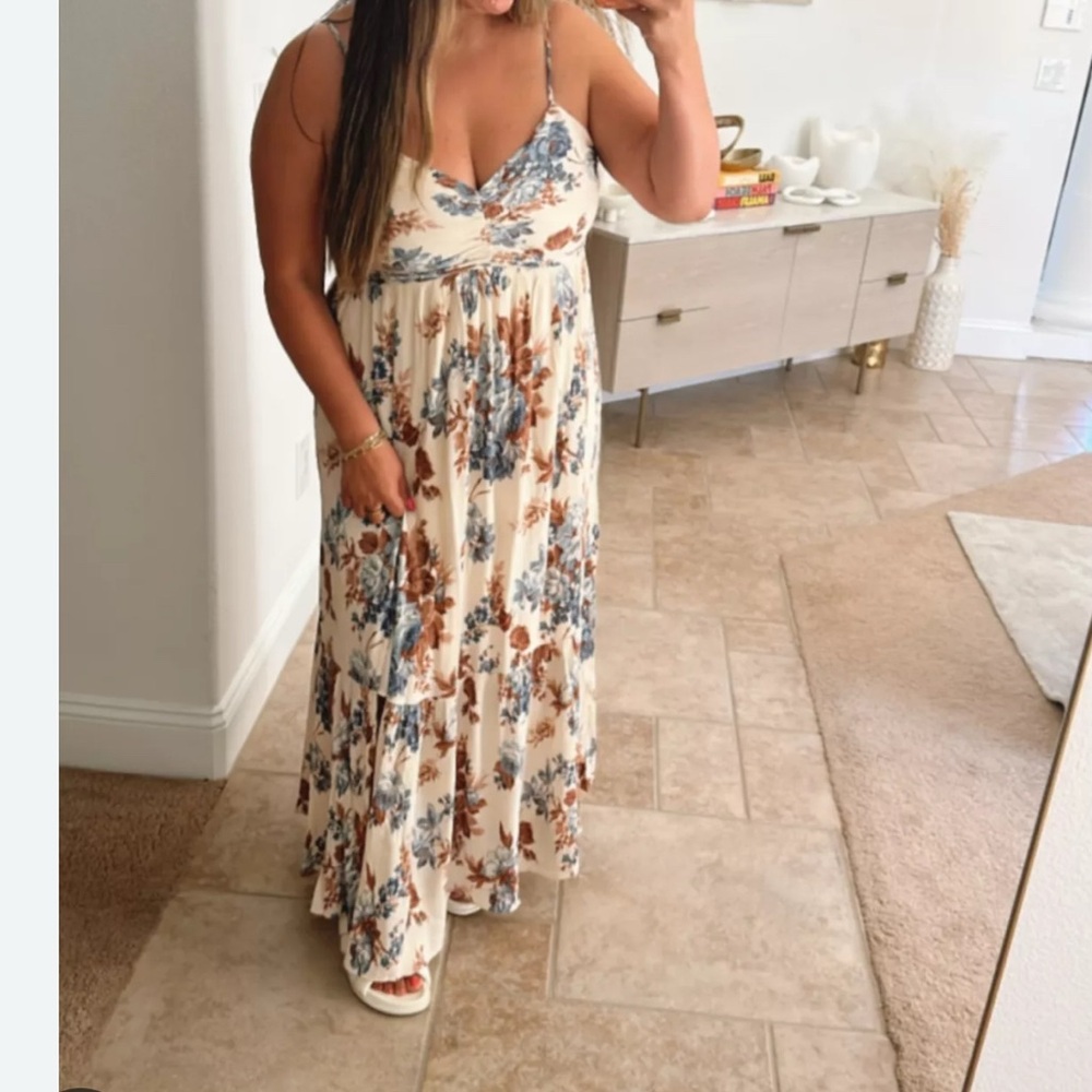 Abercrombie & Fitch Cream and Blue Floral Maxi Dress (Tall, New with tags)